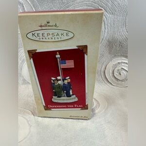 Hallmark Keepsake Ornament - Patriotic Soldiers with Flag